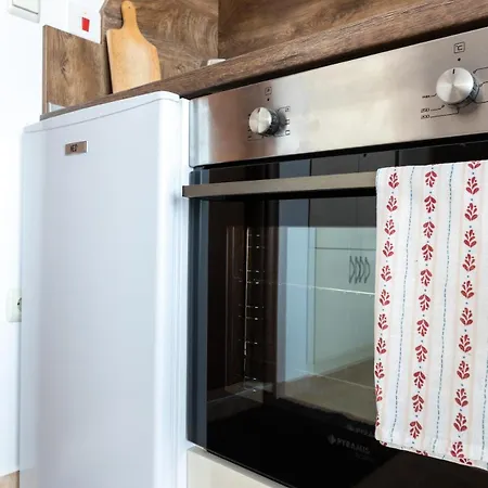 Divine Mountain - Parking -