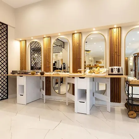 Divine Mountain - Parking - *