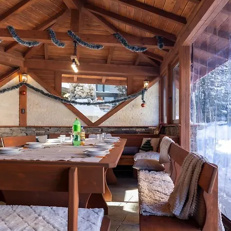 Divine Mountain - Parking -