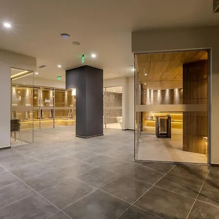 Divine Mountain - Parking -