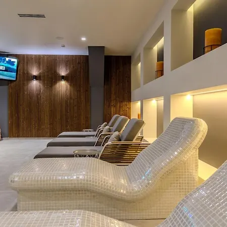 Divine Mountain - Parking - Banszko