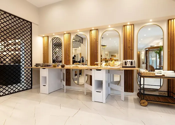 Divine Mountain - Parking - *